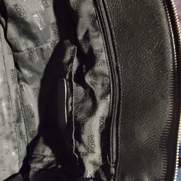 Michael Kors mid size black bag - Picture 11 of 13